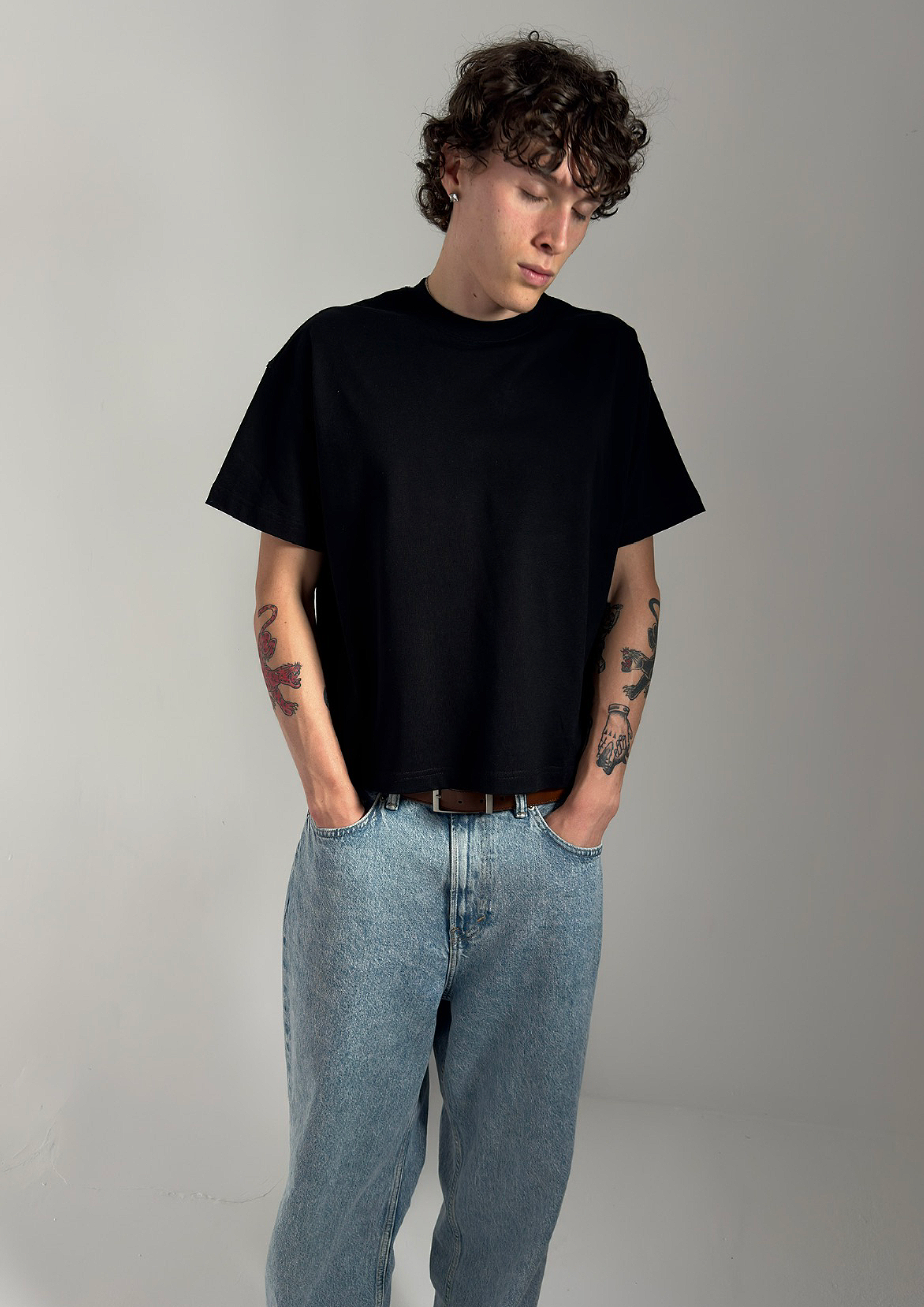 BLACK BABY TEE